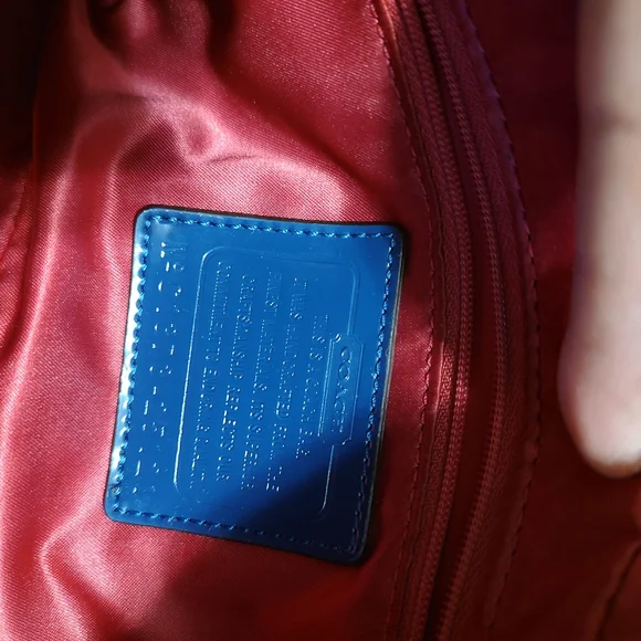 Coach Blue and Cream Floral Crossbody Bag - Picture 4 of 8